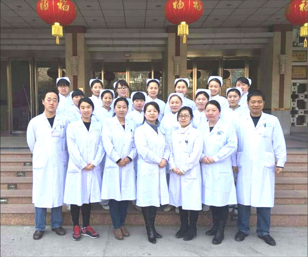 急诊科集体照_meitu_15.jpg 急诊科集体照_meitu_15.jpg